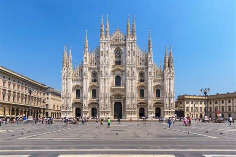  Domes of Duomo di Milano: A Tapestry of History and Architectural Wonder!