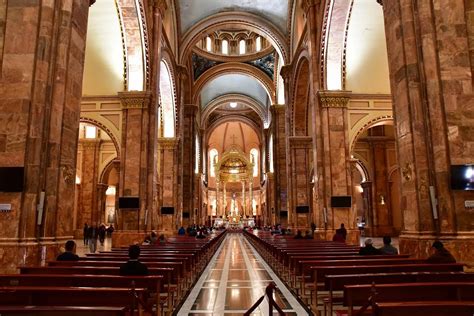  Catedral de la Inmaculada Concepción: Bí ẩn Kiến Trúc và Lịch Sử Rực Rỡ!